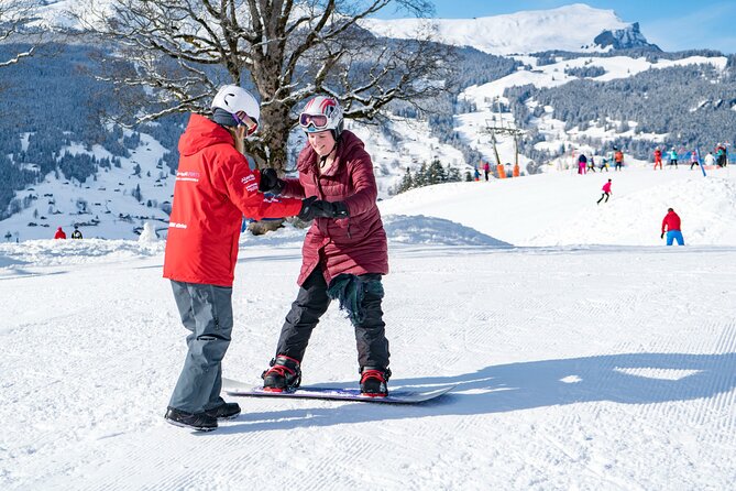 1-Day Beginner Snowboard Package in Grindelwald - Starting in Interlaken at 9:00 am