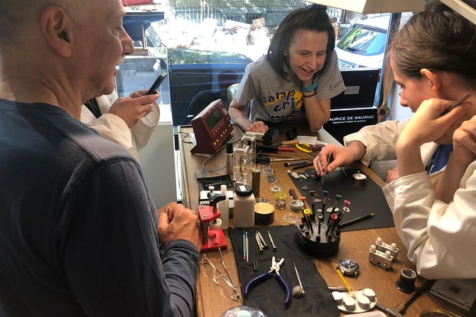 À Maurice Watch Workshop in Zurich - Your turn at the bench