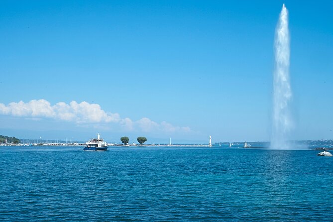 Audioguided sightseeing cruise of Geneva - The Jardin Anglais and Geneva’s harbor
