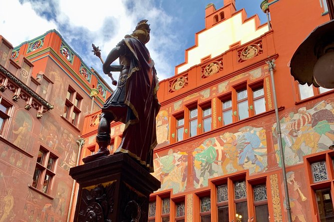 Basel Historical Old Town Tour - Basel Minster and the Romanesque passageways