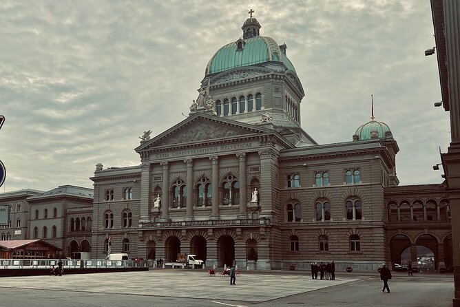 Beautiful Bern's Legends: A Self-Guided Audio Tour - Bundesplatz explains how Switzerland works