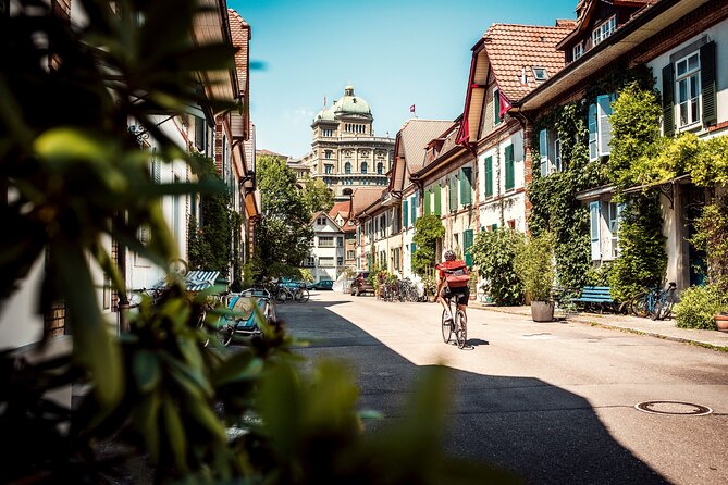 Bern Small-Group Day Trip from Zurich Including Cheese Tasting - Kambly in Trubschachen: the sweet spot of the day