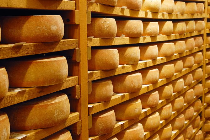 Berne the Capital and Cheese paradise Emmental (Private Tour) - Who will get the most from this day?