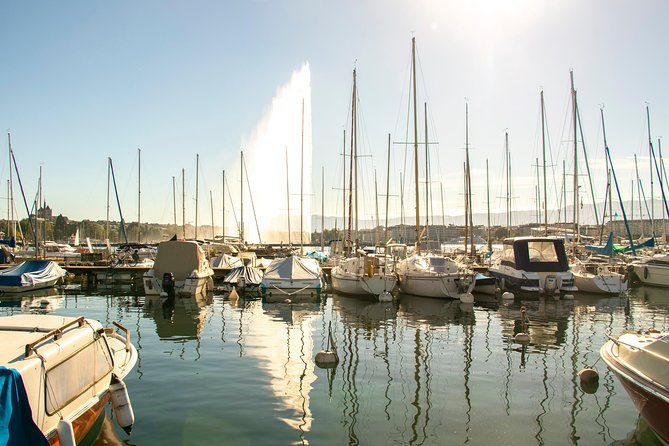 Best Intro Tour of Geneva with a Local - Starting at the National Monument