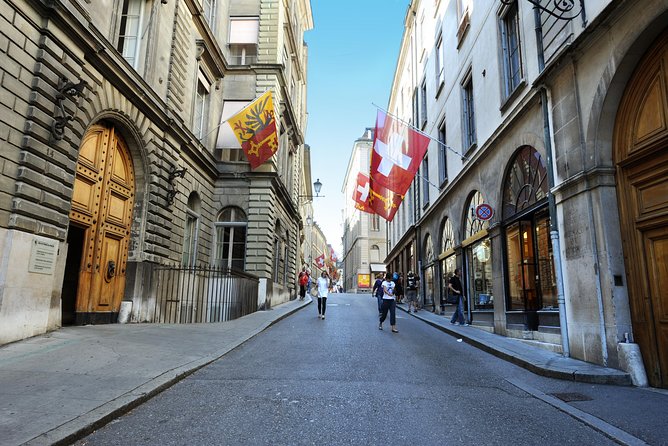 Best of Geneva City Tour with optional boat cruise - Meeting the coach near Geneva Bus Station