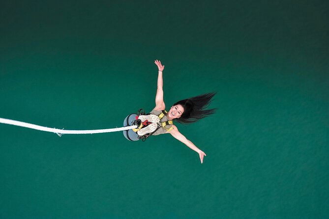 Bungy Jump Stockhorn with OUTDOOR - What the free fall feels like