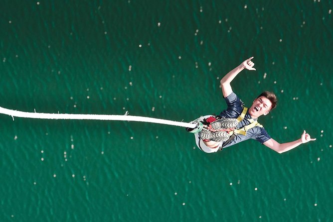 Bungy Jump Stockhorn with OUTDOOR - From Interlaken to Erlenbach by road