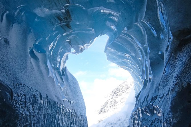 Chamonix & Mont Blanc Guided Day Trip with SkyView Panoramic bus - What to pack for this particular day