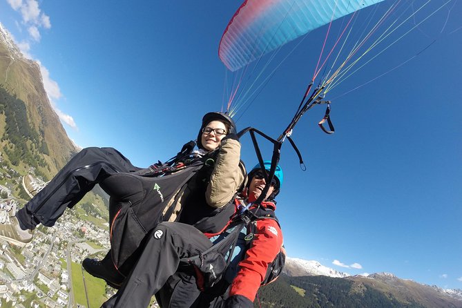 Davos Absolutely Free Flying Paragliding Tandem Flight 1'000 Meters High - Weather, flexibility, and the practical details