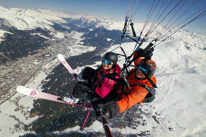 Davos Ski And Fly (Video & Photos Included) - A tandem flight with room to enjoy Davos