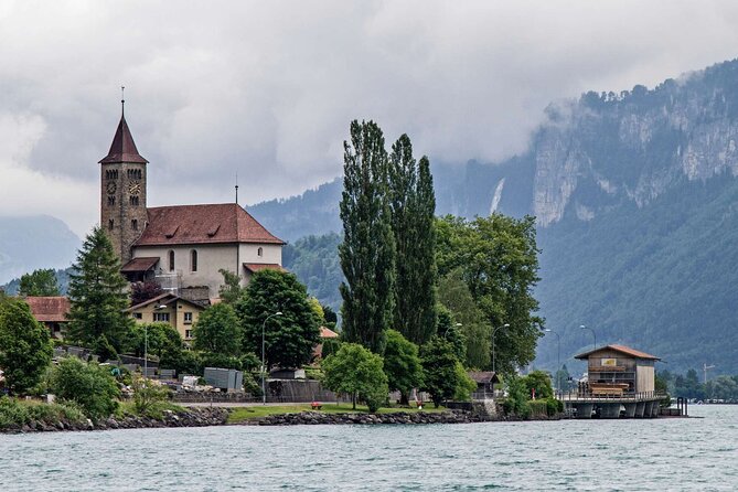 Day trip to Swiss Villages from Zurich - Small Group Tour by Car - The St. Beatus viewpoint and the farm detour