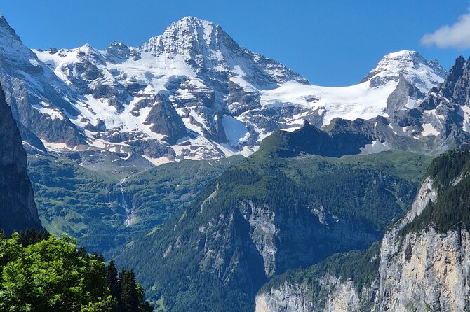 Easy countryside tour in Swiss Alps - kids friendly - Staubbachbankli and its animal enclosures