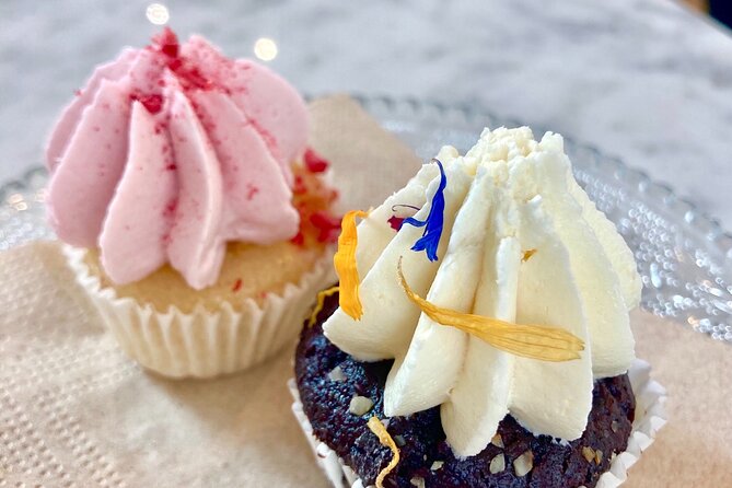 Food tour with EAT and CHILL TOUR Geneva & Lausanne - A three-hour introduction to Geneva through food
