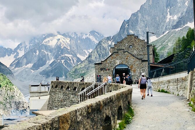 Geneva Day Trip to Mont Blanc glacier and 3860m Top - Small details that make the day easier