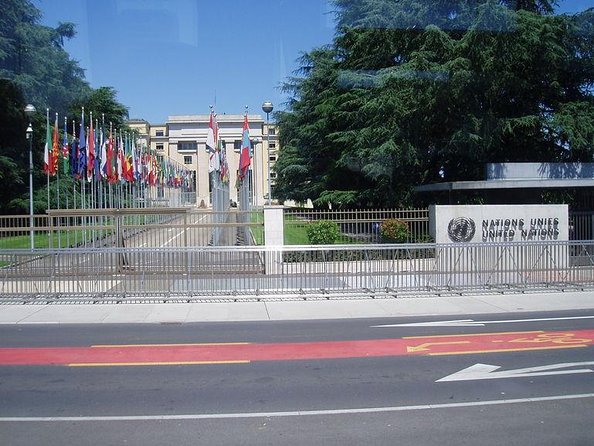 GENEVA EXCLUSIVE Complete Tour (PICK-UP), UN area & Old City - Key points at a glance