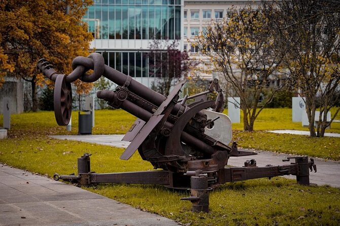GENEVA EXCLUSIVE Complete Tour (PICK-UP), UN area & Old City - Banc de la Treille and Maison Tavel
