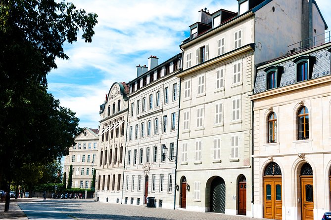 Geneva Walking Tour for your private group with an official guide - Geneva in two hours, with the city’s big stories close together