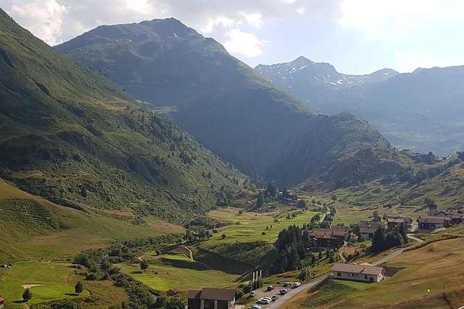 Glacier Express Panoramic Train Round Trip from Zürich With Private Guide - From Zurich to Chur by Lake Zurich and Walensee