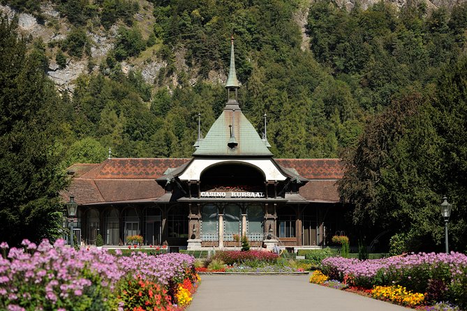Grindelwald, Interlaken & Lauterbrunnen Day Trip from Zurich - Lauterbrunnen brings the waterfalls