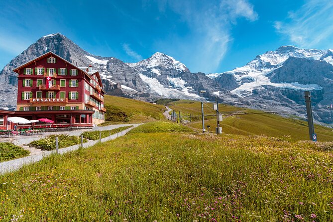 Grindelwald -Kleine Scheidegg-Lauterbrunnen Small Group Day Trip - The cogwheel climb to Kleine Scheidegg
