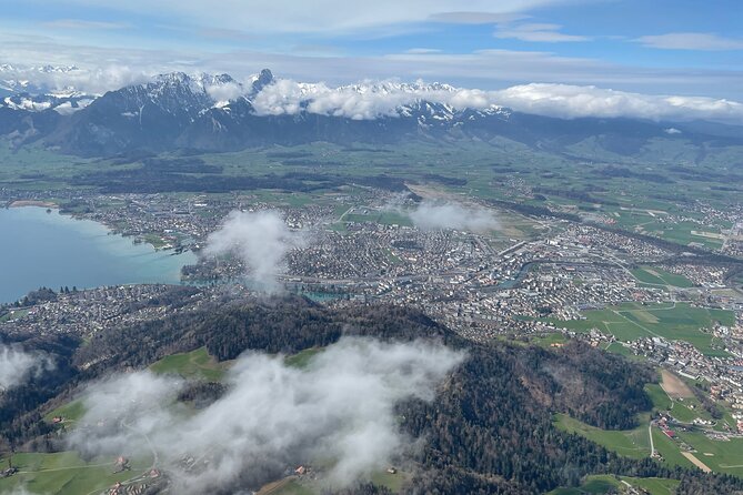 Helicopter tour to the Stockhorn mountain, with great view to the Swiss Alps - Stockhorn and the first Alpine views
