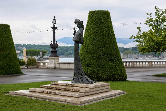 Highlights of Geneva: Dark History Quest Experience - A city walk with a darker story line