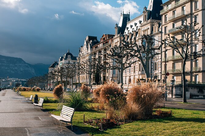 Highlights of Geneva: Dark History Quest Experience - L’Abri Madeleine and Place du Molard