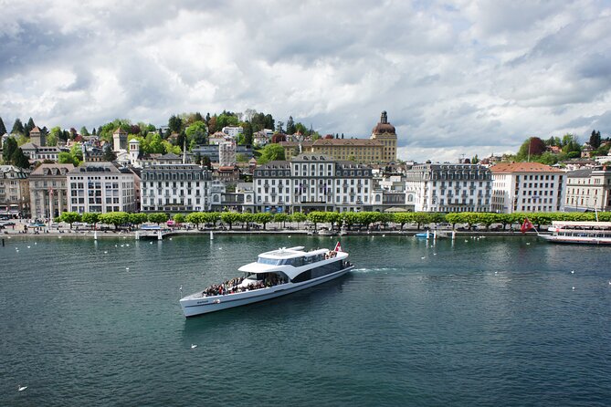Lake Lucerne Panoramic Sightseeing Cruise - The audio guide needs a little attention