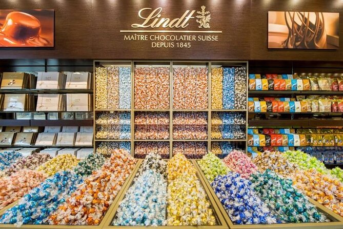 LINDT Home of Chocolate, Cruise On Lake Zurich And Old Town Walking Tour - Lindenhof Hill and the best city view