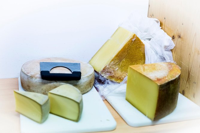 Lucerne CH Experience: Cheese, Chocolate, Chapel Bridge & Château - How much value do you get for $198.38?