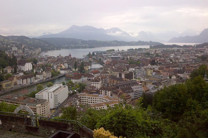 Lucerne Private City Walk and Lake Cruise Day Trip from Zürich - Old-town buildings reward a slower look