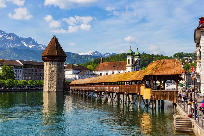 Lucerne Private City Walk and Lake Cruise Day Trip from Zürich - Chapel Bridge gives you Lucerne’s signature view