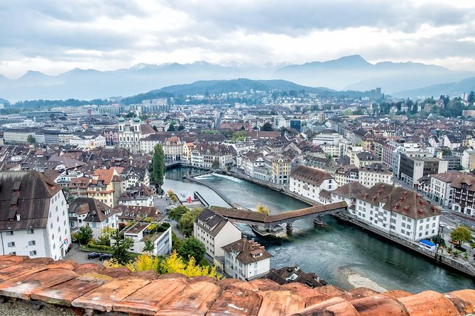 Lucerne small group walking tour and Lake Cruise from Zürich - Chapel Bridge and the Reuss river