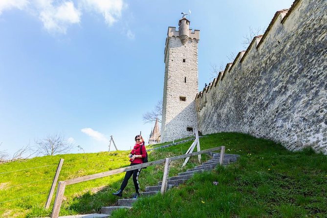 Lucerne Walking & Boat Tour: The Best Swiss Experience - Small groups make the walking tour personal