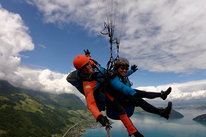 Luzern / Lucerne Professional Paragliding Tandem Flights - Takeoff and the flight itself