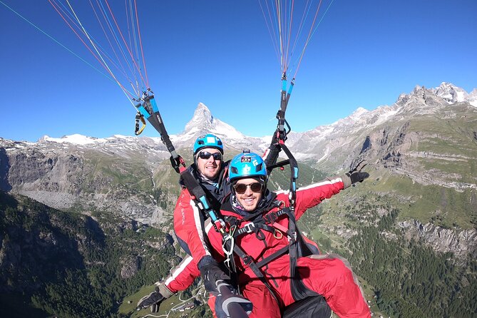 Matterhorn Paragliding flight in Zermatt (20-25min) - Taking to the sky above Zermatt