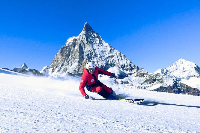 Matterhorn Private Skiing Day Zermatt - Skiing across the Matterhorn area