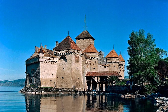 Montreux, Vevey, Chaplin's World and Chillon Castle Private Tour - A full day along Lake Geneva’s Swiss Riviera