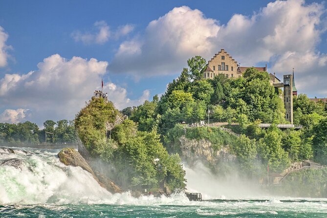 Morning group tour to Rhine falls - What kind of guiding should you expect?