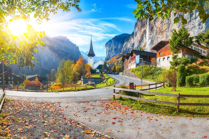 Mountain Majesty: Small Group Tour to Lauterbrunnen and Mürren - Mürren, three hours at 1,638 meters