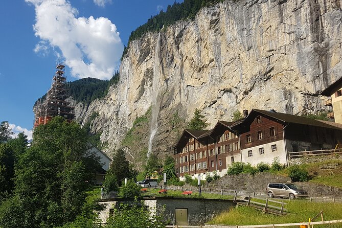 Mountain Majesty: Small Group Tour to Lauterbrunnen and Mürren - The return route and the crowded-train issue