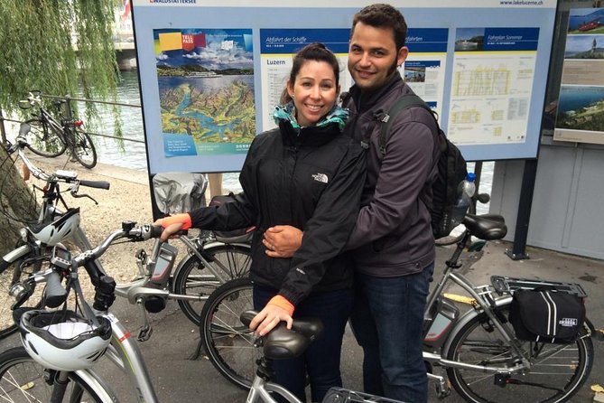 Panoramic E-Bike Tour with a Lake Cruise - Riding from Lucerne into Swiss Knife Valley