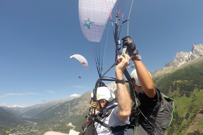 Paragliding Experience from Chamonix and Aiguille du Midi - Aiguille du Midi: the day’s great fixed attraction
