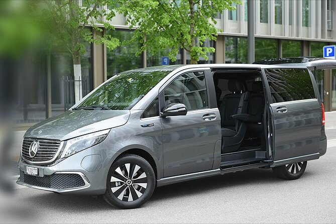 Private Arrival Transfer: from Zurich Airport to Bern City - Why private transport can be worth the high price
