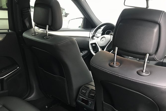 Private Arrival Transfer: from Zurich Airport to Sankt-Moritz - Child seats and winter equipment