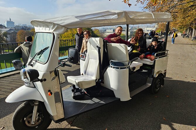 Private Chocolate Tour in Geneva by Tuk Tuk - What the guide adds to the tastings