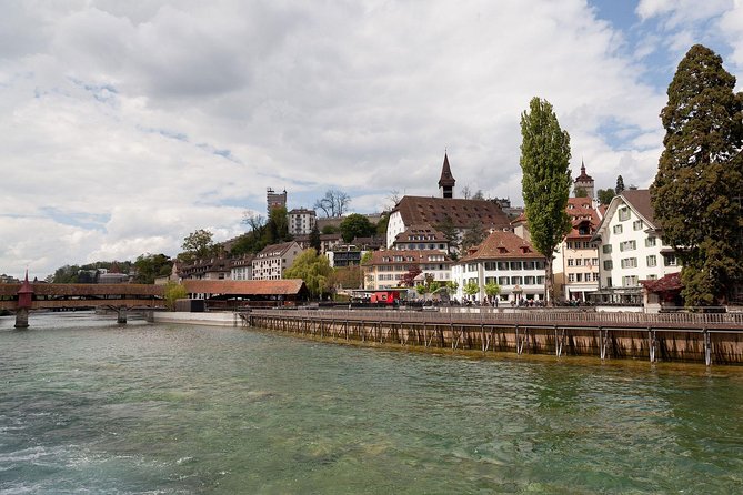 Private Classic Lucerne City Walk - Jesuit Church and Chapel Bridge