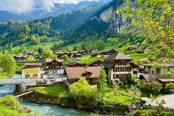 Private Full-Day Tour to Grindelwald Lauterbrunnen Interlaken Mürren from Basel - A short stop in Interlaken