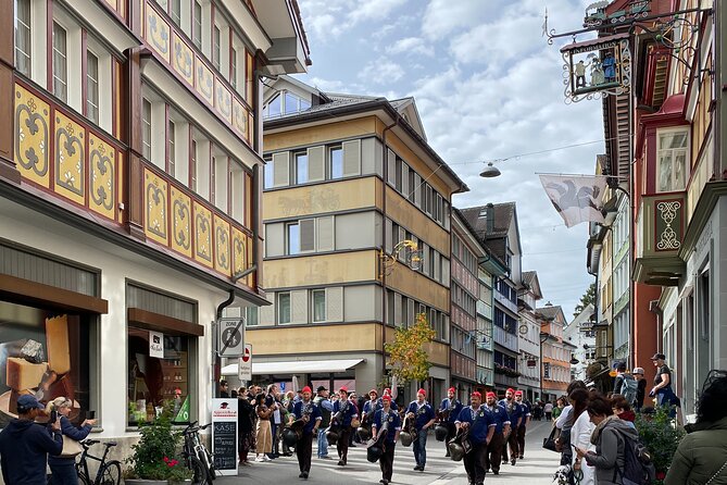 Private Guided Swiss Alps Day Trip from Zurich with Hotel Pick-Up - FAQ