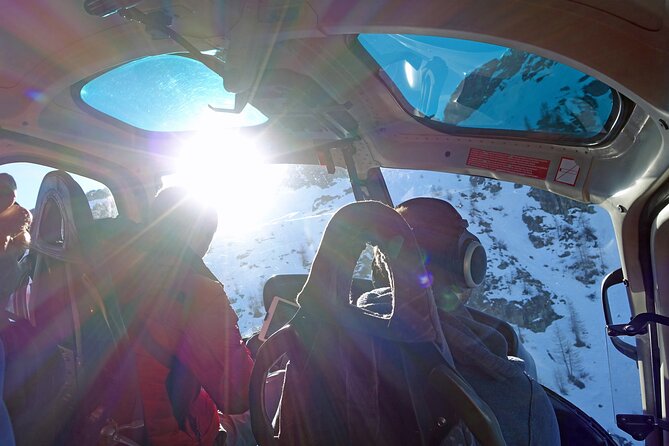 Private helicopter flight to Stockhorn mountain, with view to the Swiss Alps - Bern from the air